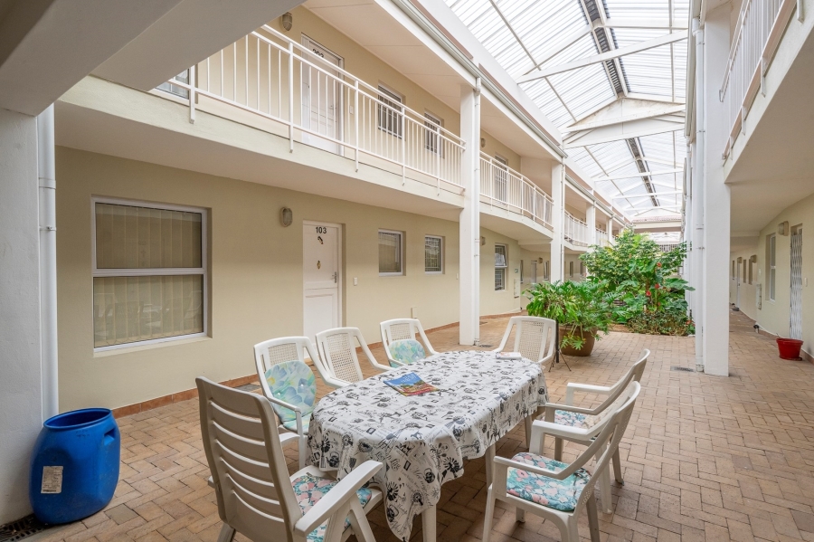 2 Bedroom Property for Sale in Sonstraal Western Cape